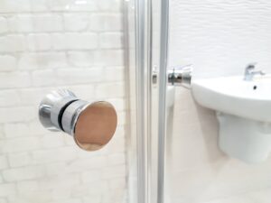 Lavuzo brengt luxe deurbeslag naar het hart van interieurdesign