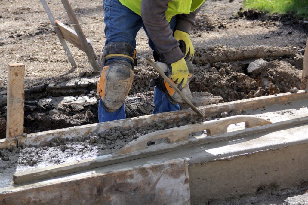 Droogtijd beton: hoe lang moet je wachten voordat je de vloer kunt belasten?