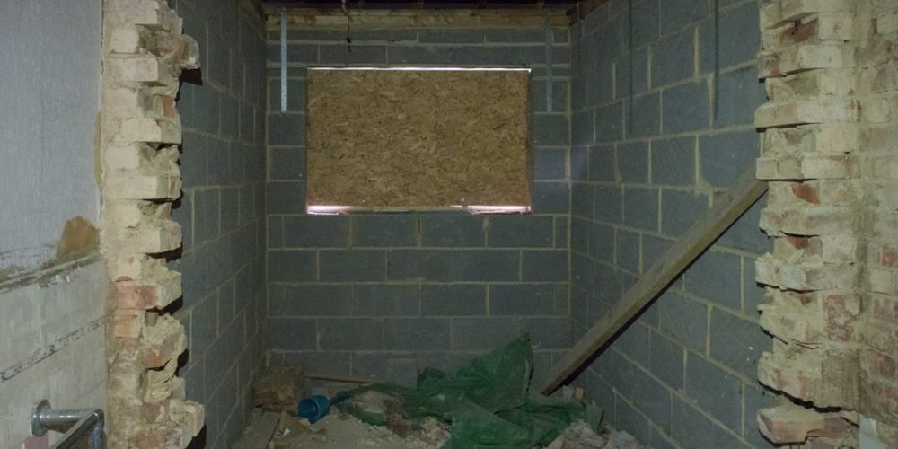 Slim en veilig een halfsteens muur isoleren